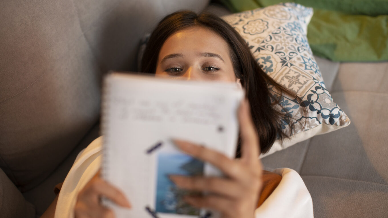 Gentle Journaling Prompts for Low Days to Lift Your Mood and Find Clarity