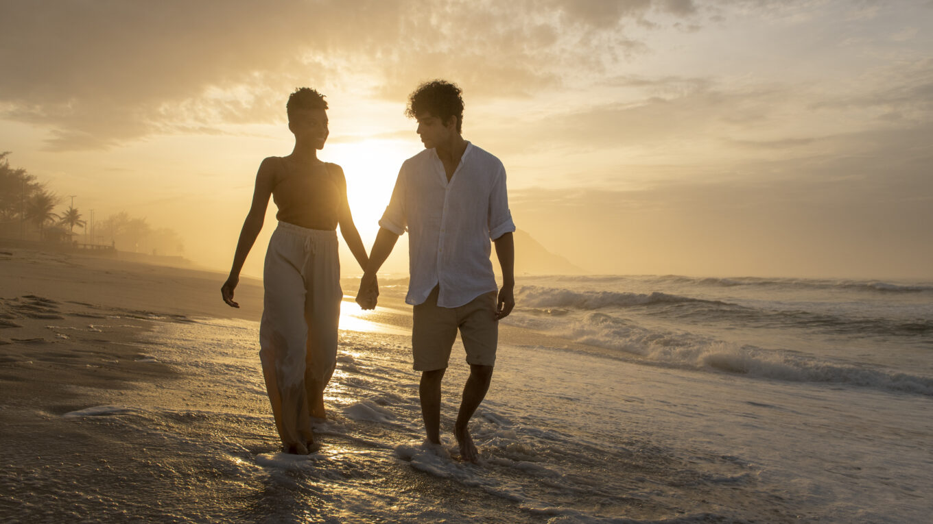 Active Listening for Couples: 4 Simple Techniques to Stop Misunderstandings